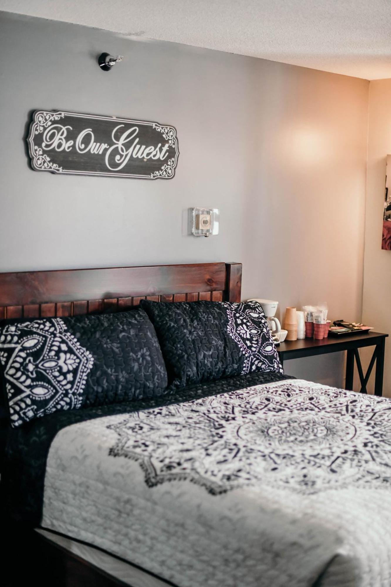 Briarwood Motor Inn Lincoln Bagian luar foto