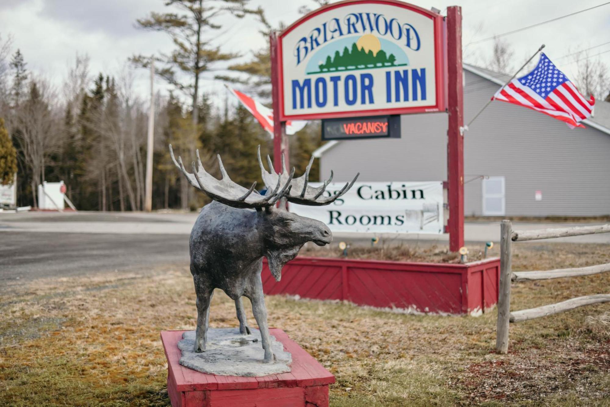 Briarwood Motor Inn Lincoln Bagian luar foto